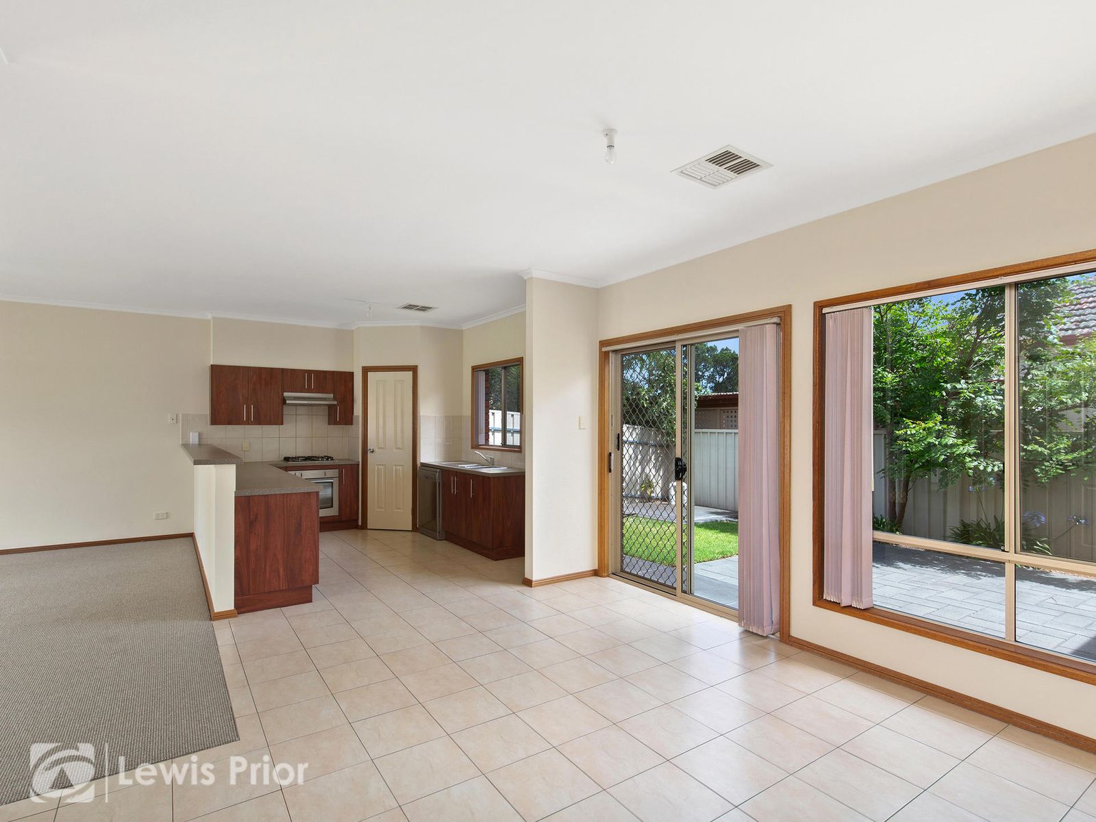 30 Winston Avenue, Clarence Gardens SA 5039, Clarence Gardens - Thumbnail 2