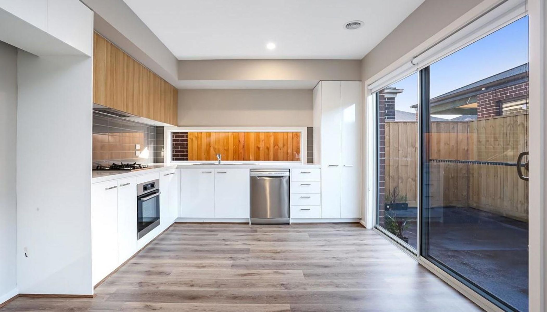 10 Charnwood Street, Mickleham VIC 3064, Mickleham - Thumbnail 3