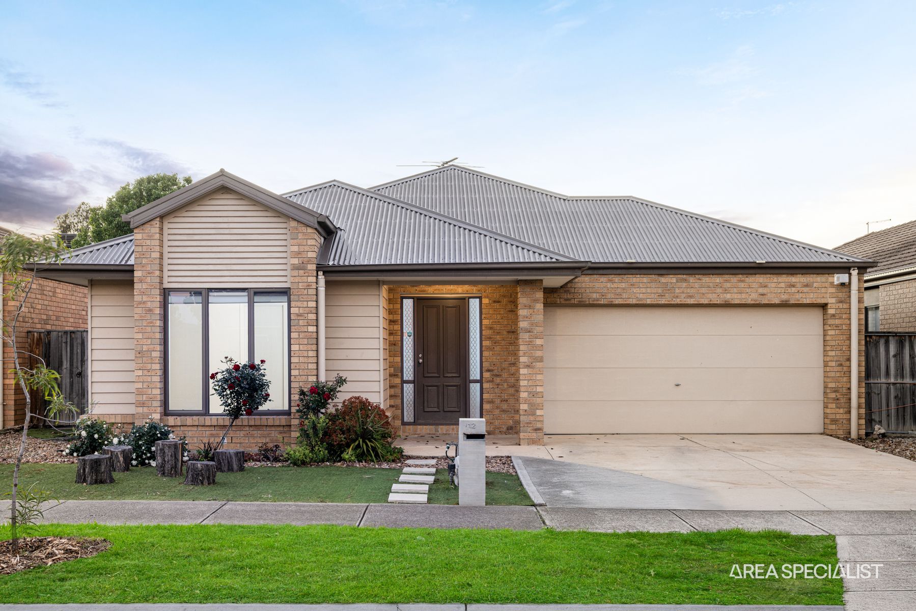 12 Mirror Avenue, Tarneit, VIC 3029, Tarneit - Thumbnail 2