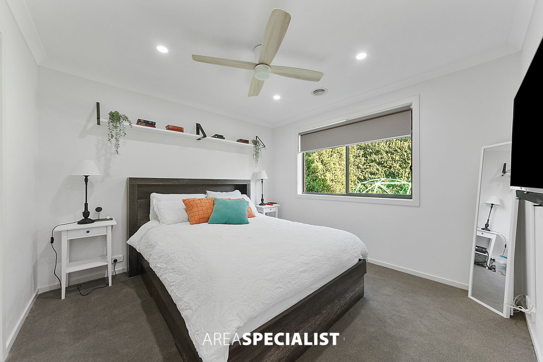 12 Cascade Way, Pakenham, VIC 3810, Pakenham - Thumbnail 6
