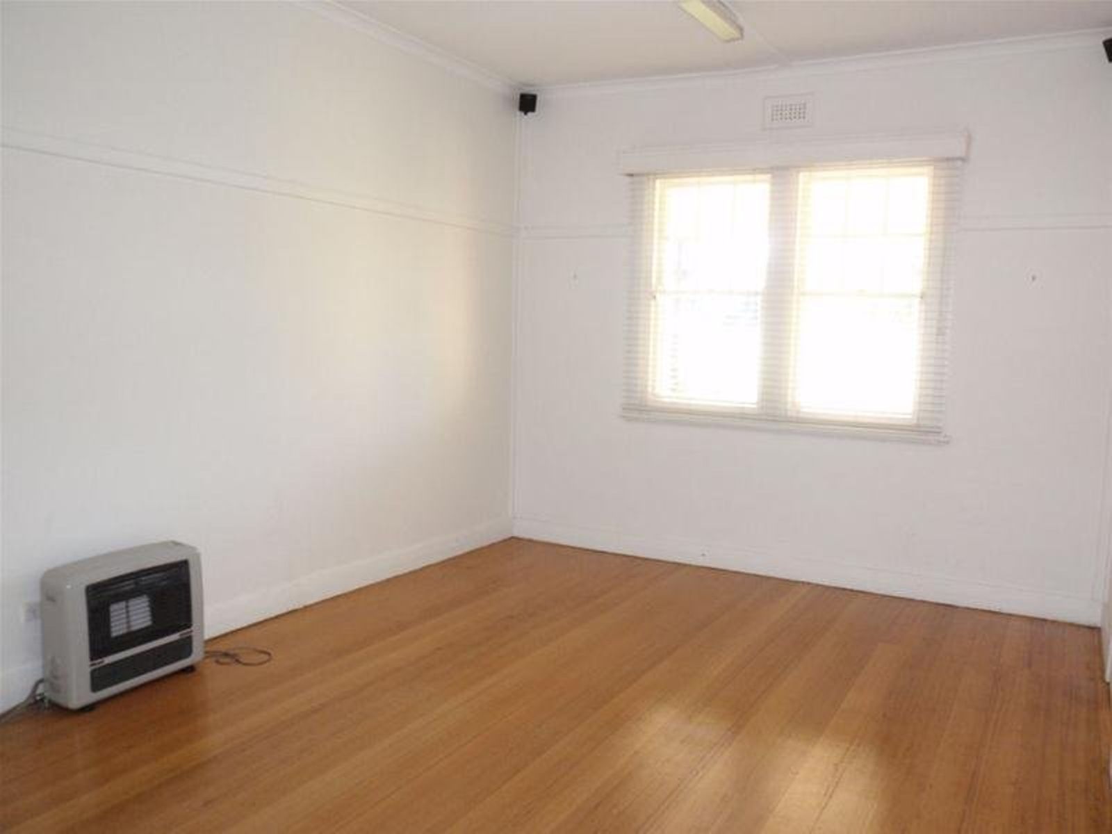 144 Pine Avenue, Mildura - Thumbnail 3