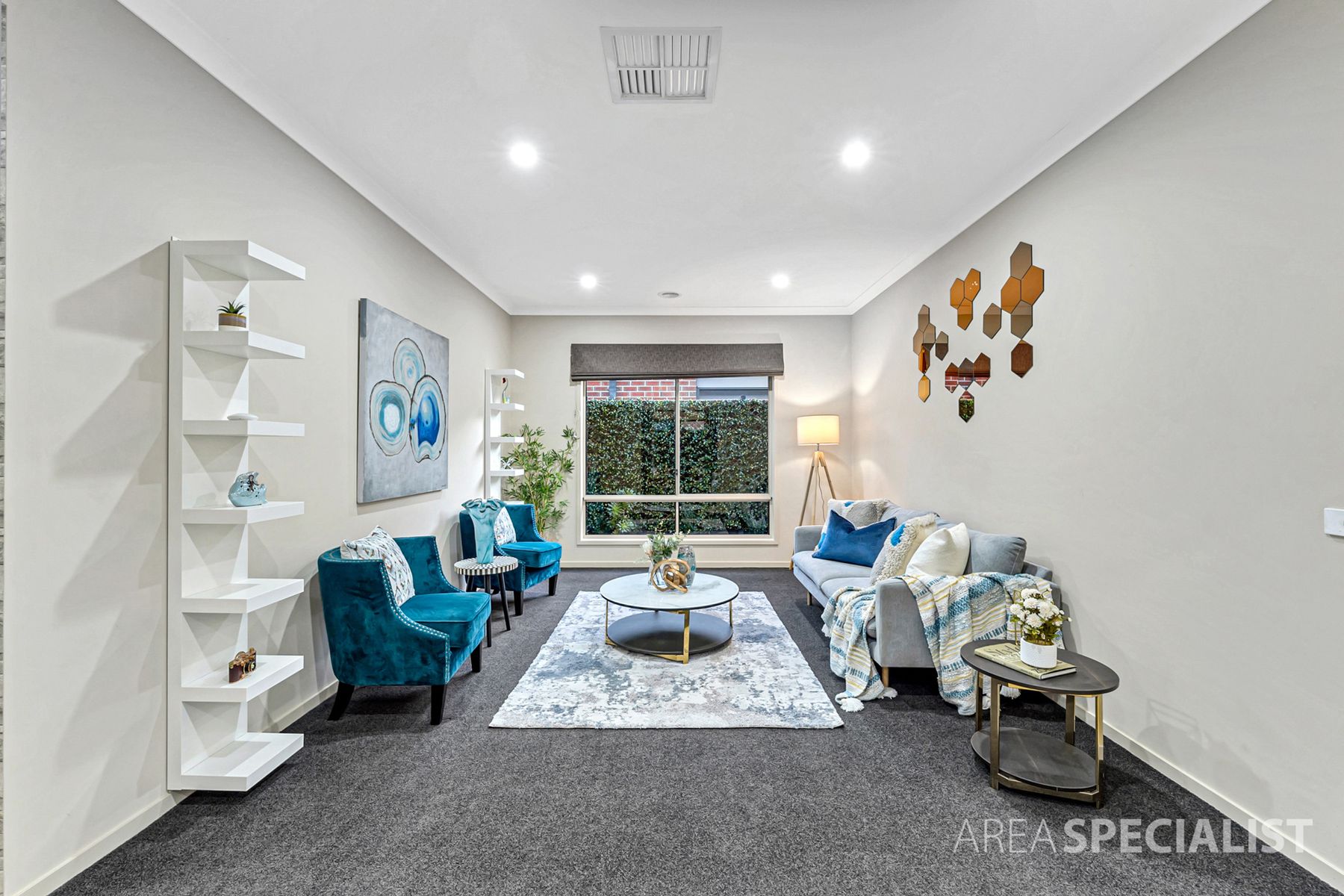2 Fairoak Avenue, Clyde North, VIC 3978, Clyde North - Thumbnail 3