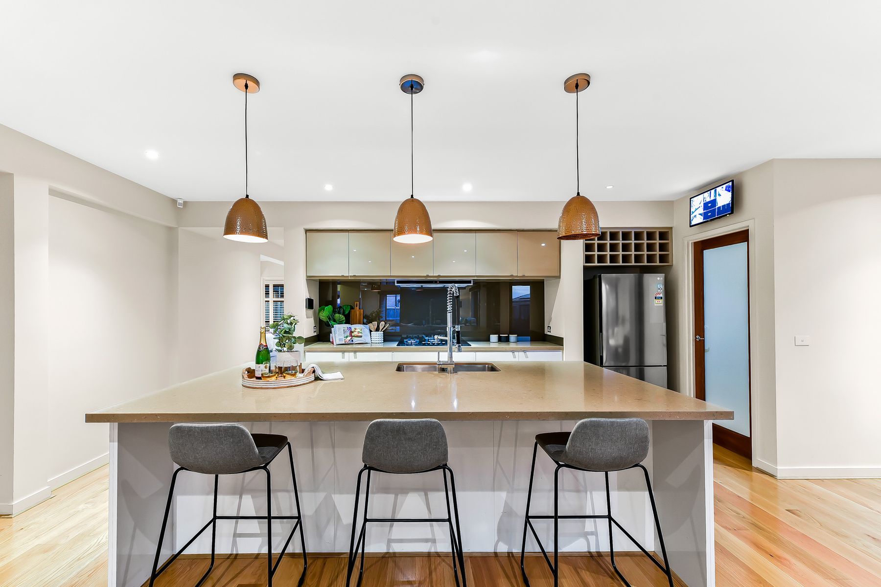 19 Mernoo Avenue, Clyde North, VIC 3978, Clyde North - Thumbnail 8