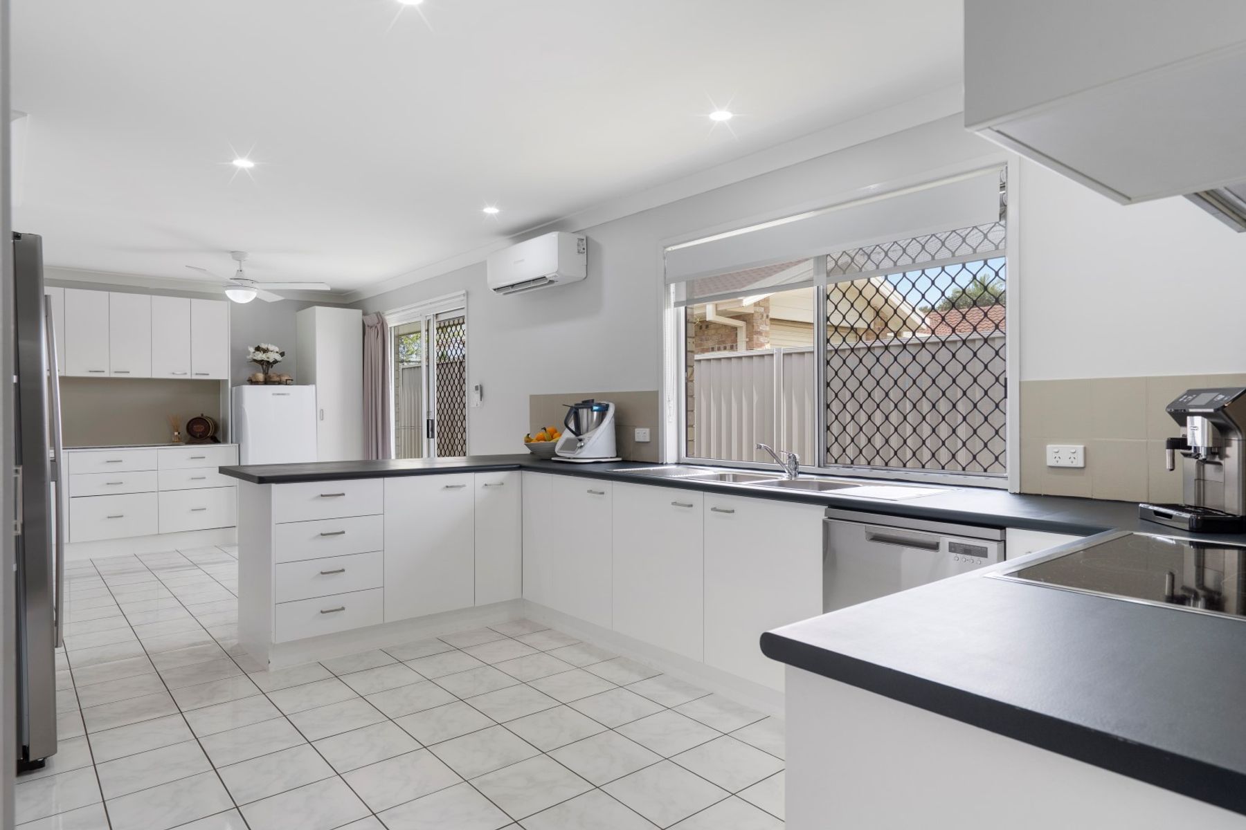 12 Birch Court, Yamanto QLD 4305, Yamanto - Thumbnail 3
