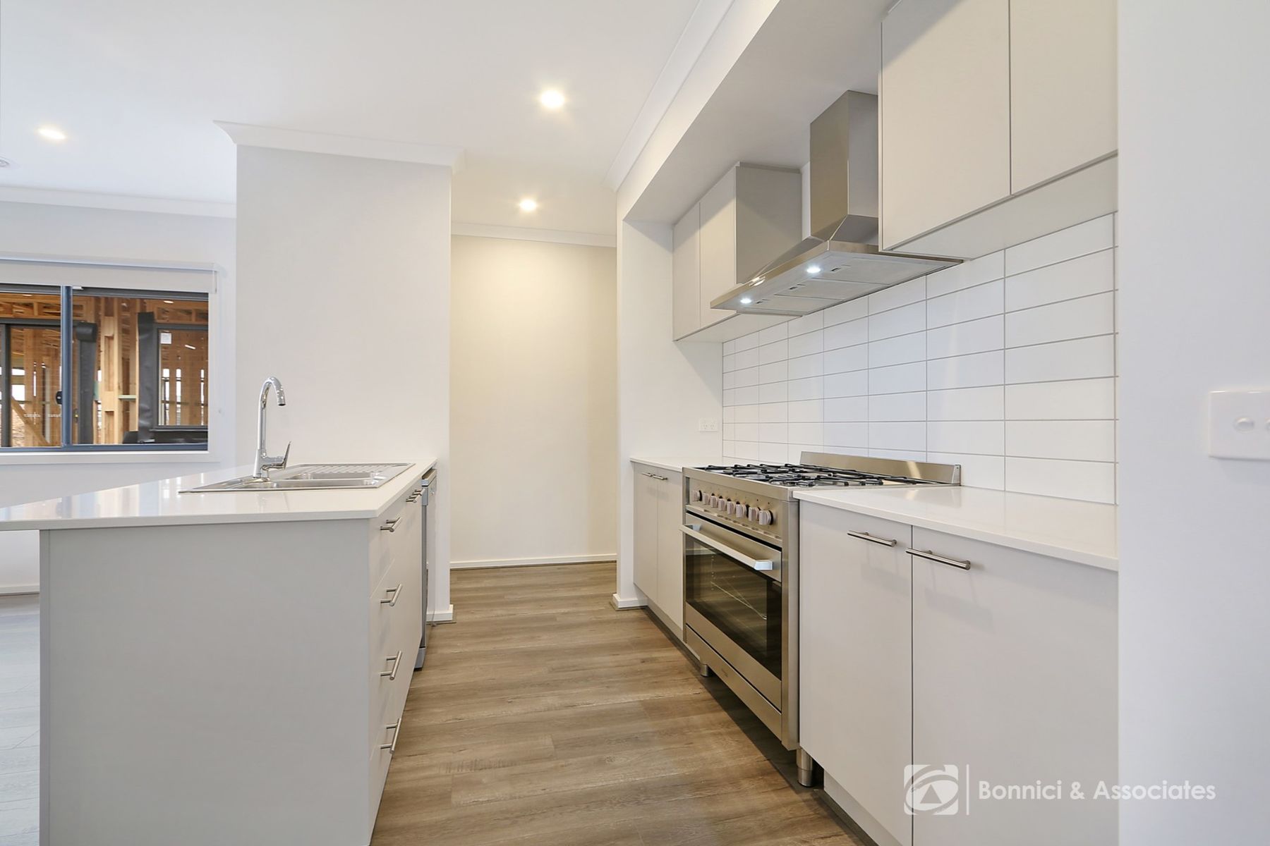 15 Correa Street, Yarrawonga VIC 3730, Yarrawonga - Thumbnail 2