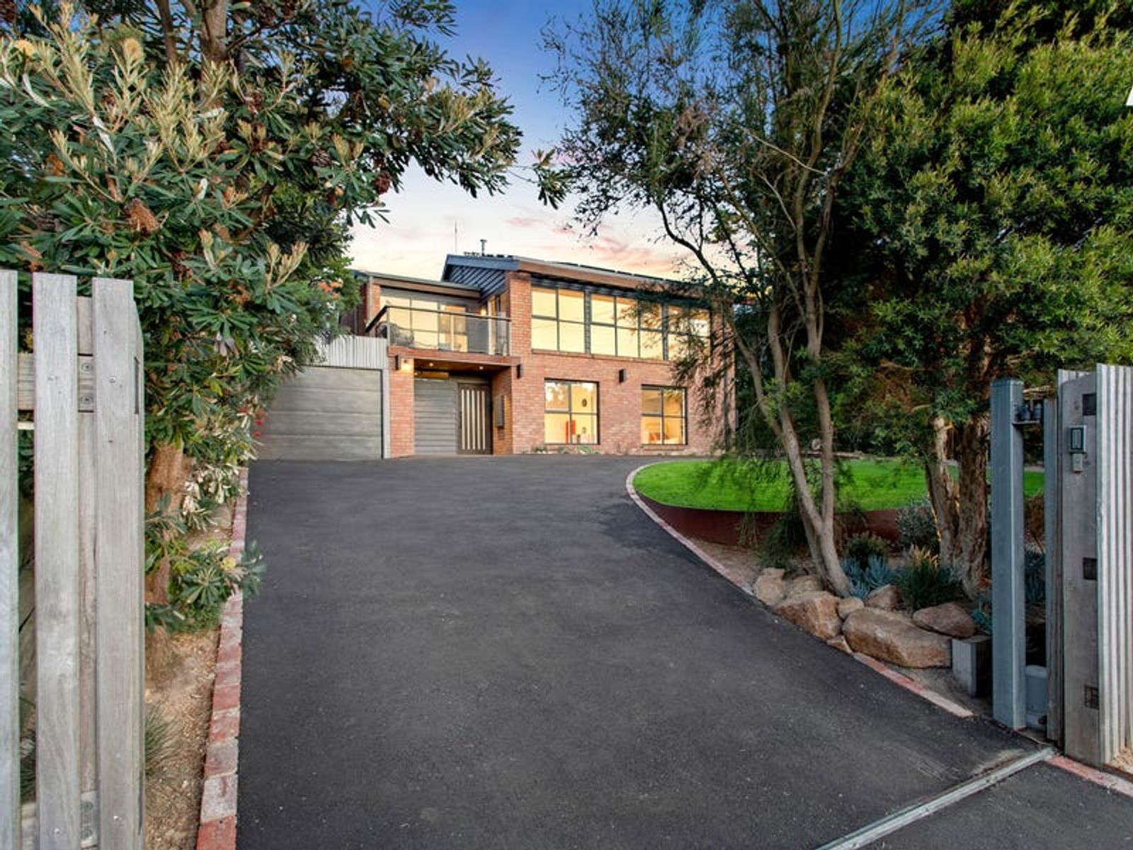 27 Carrathool Avenue, Rosebud, VIC 3939, Rosebud - Thumbnail 2