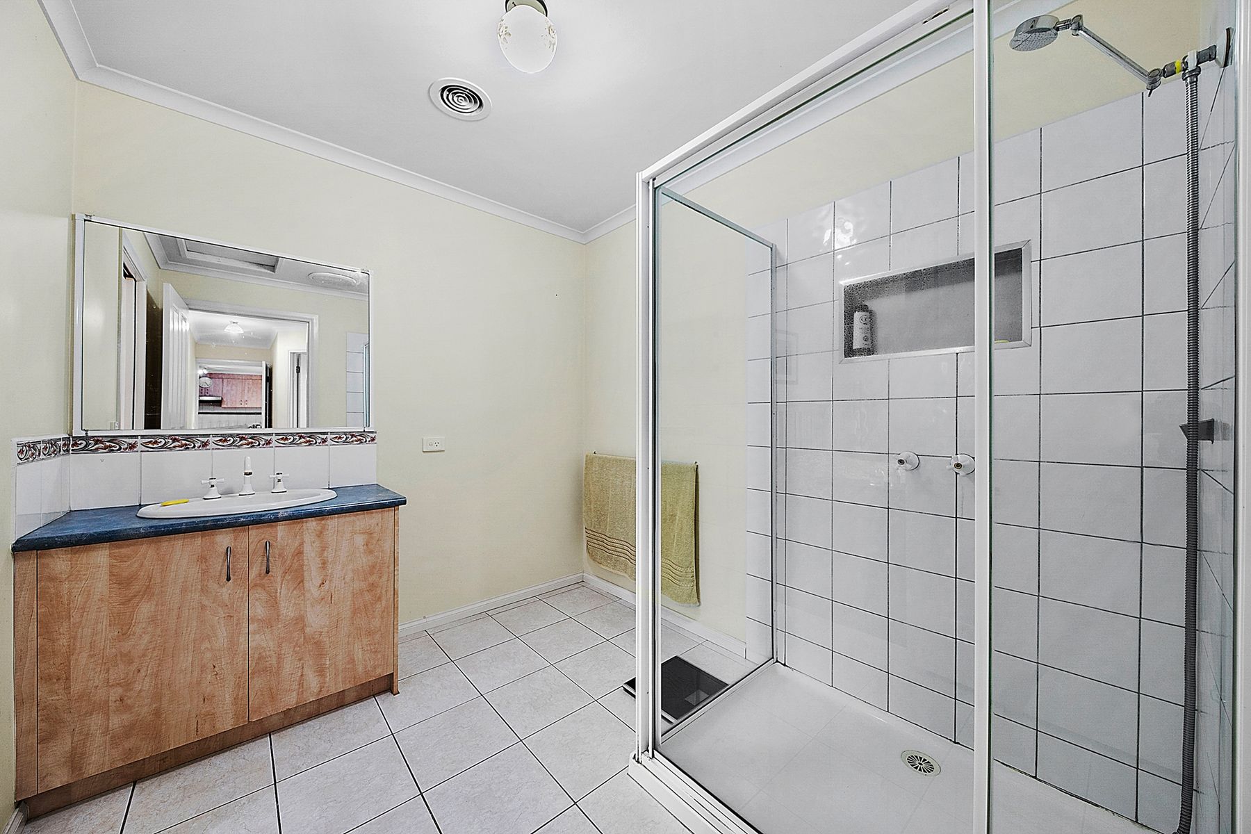 2/14 Charles Street, Pakenham, VIC 3810, Pakenham - Thumbnail 8