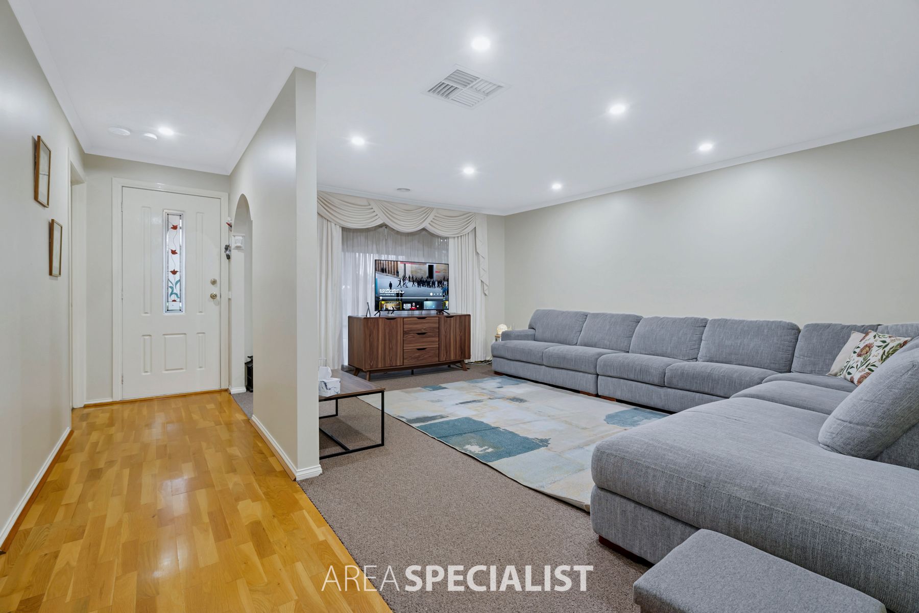 5 Rosewood Court, Narre Warren South, VIC 3805, Narre Warren South - Thumbnail 3