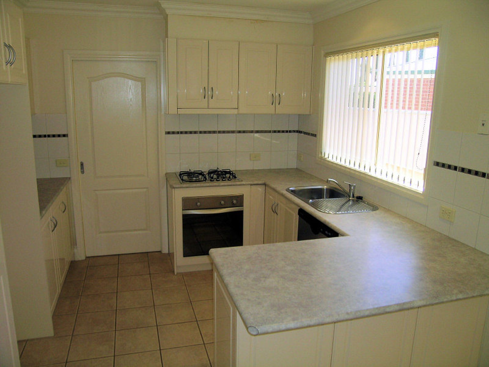 2/13 Crockett Court, Mildura - Thumbnail 3