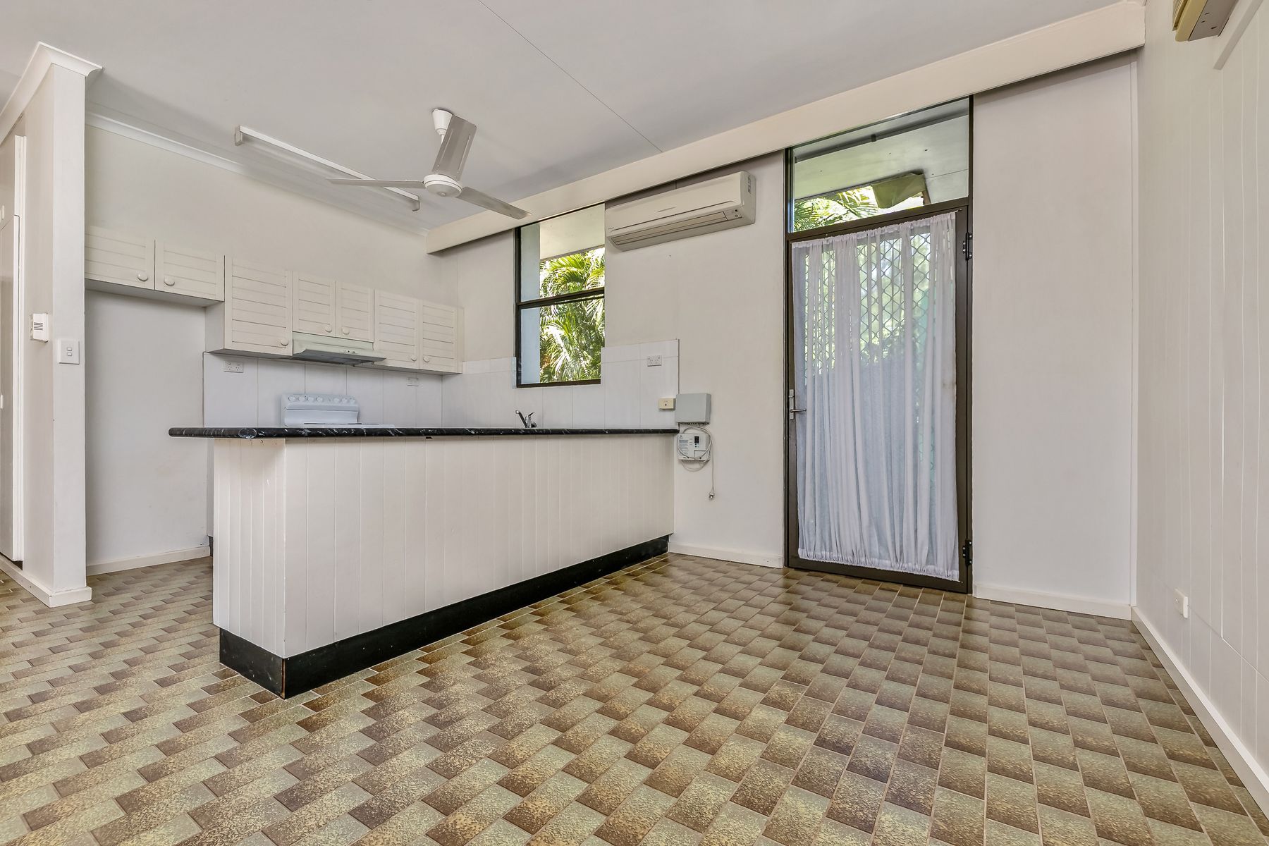 2/10 Sandalwood Street, Nightcliff NT 0810, Nightcliff - Thumbnail 6
