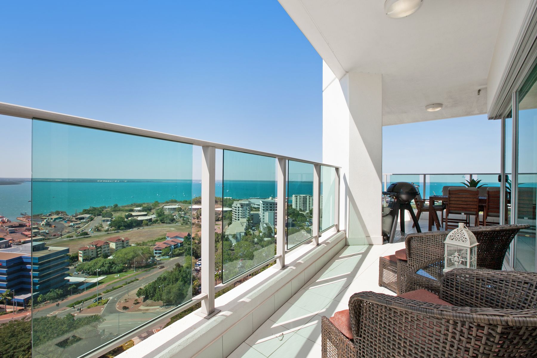 1933/27 Woods Street, Darwin City, NT 0800, Darwin City - Thumbnail 2