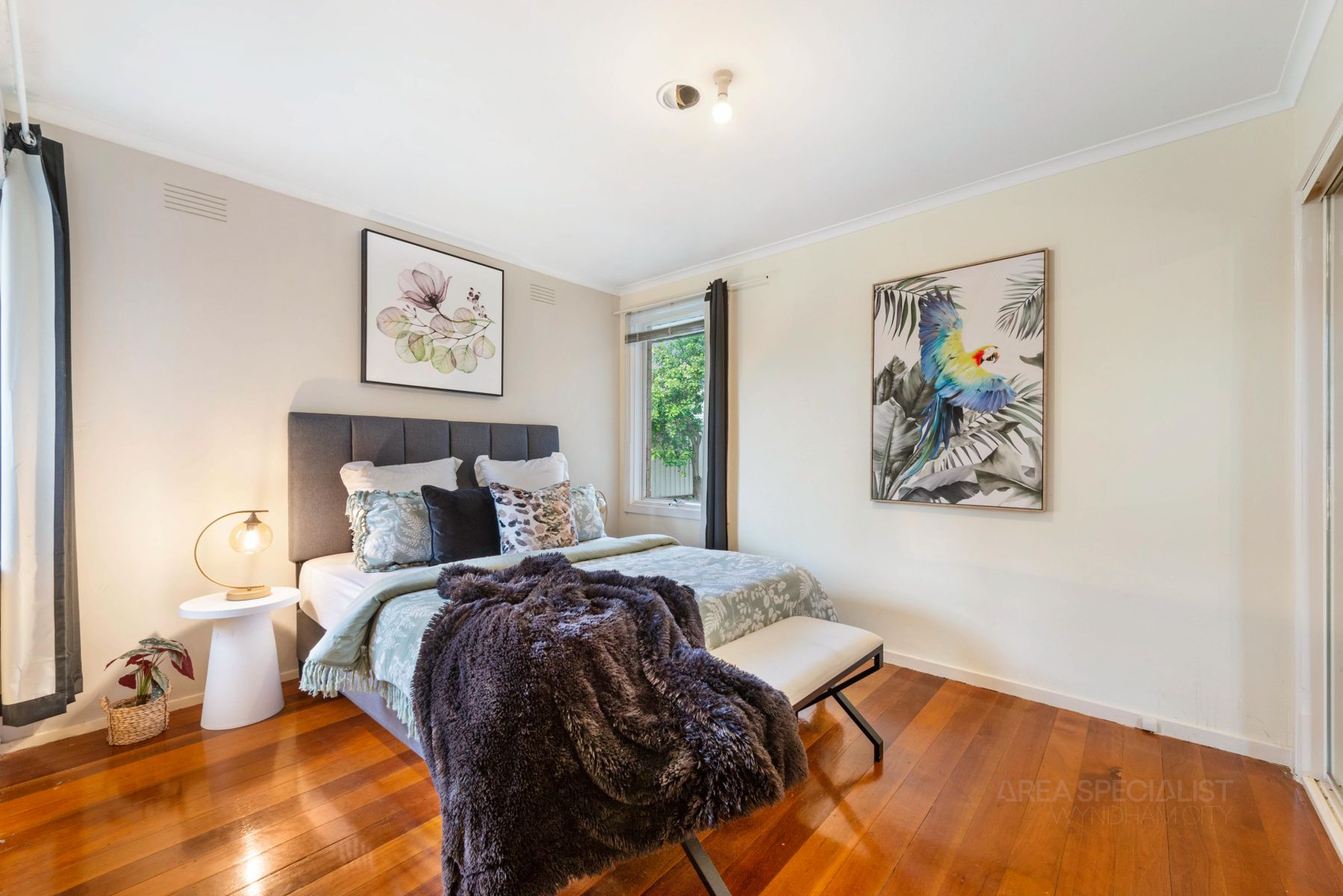 10 Highcombe Crescent, St Albans, VIC 3021, St Albans - Thumbnail 3