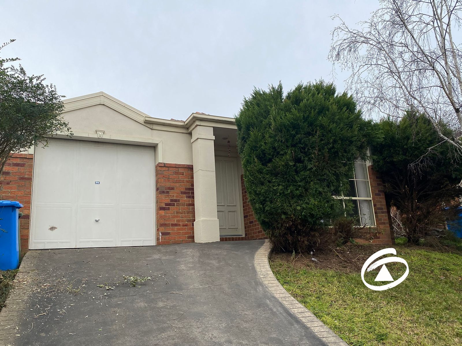 10 Kimbarra Drive, Berwick VIC 3806