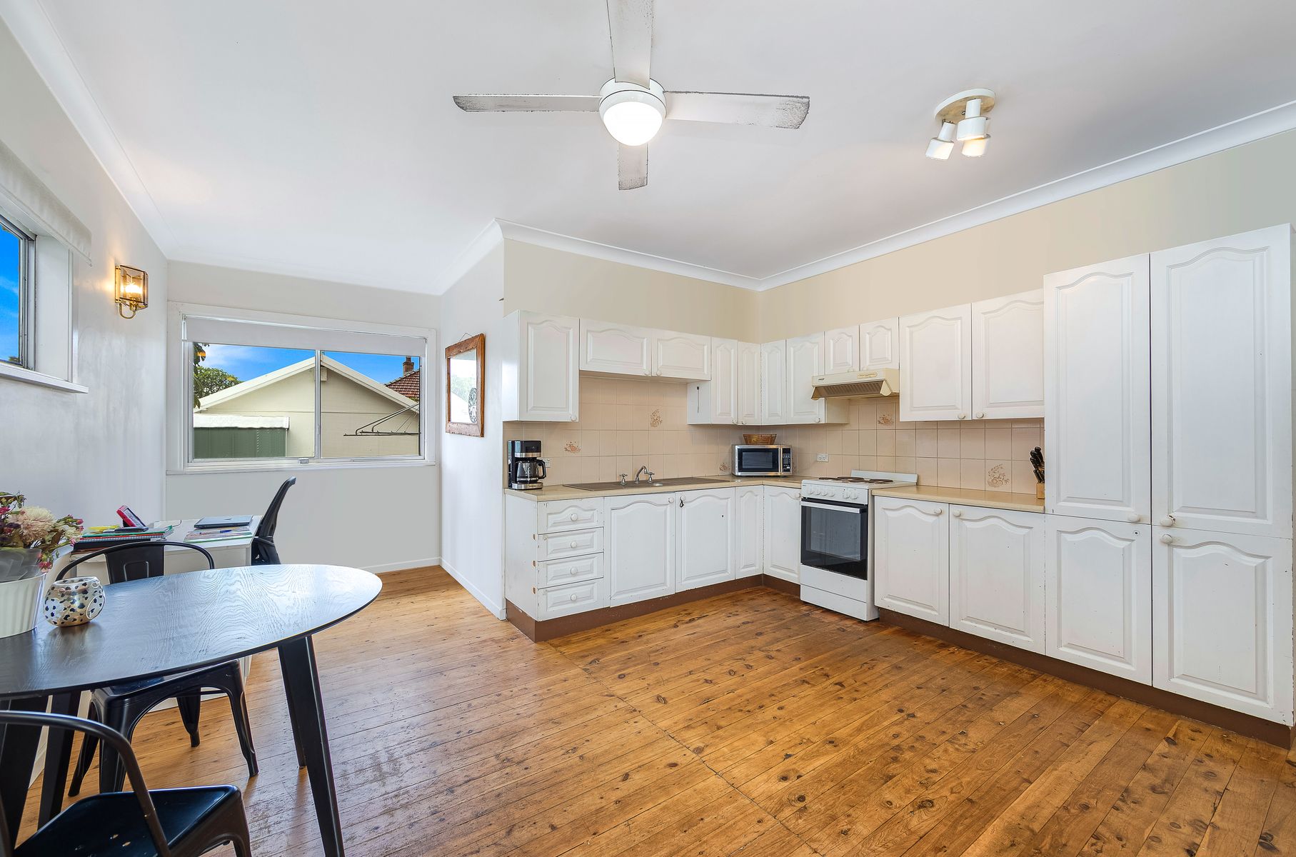 82 Barrenjoey Road, Ettalong Beach NSW 2257, Ettalong Beach - Thumbnail 2