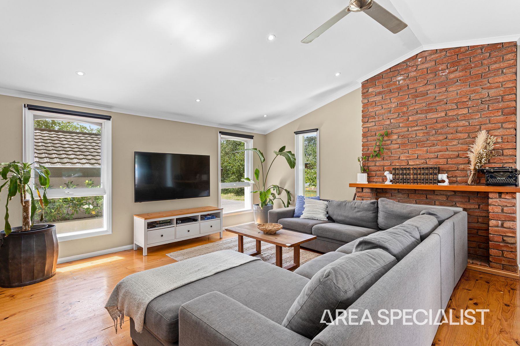 32 Jumbunna Road, Korumburra, VIC 3950, Korumburra - Thumbnail 4