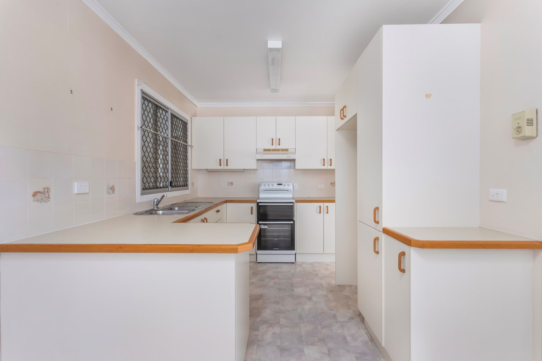 39 Harding Street, Raceview QLD 4305, Raceview - Thumbnail 5