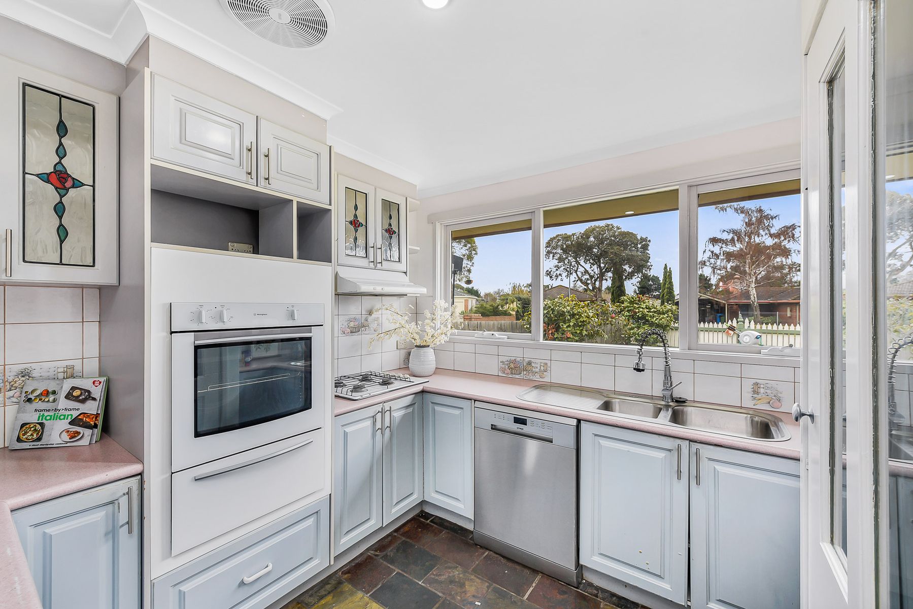 18 Peppercorn Court, Cranbourne North, VIC 3977, Cranbourne North - Thumbnail 4