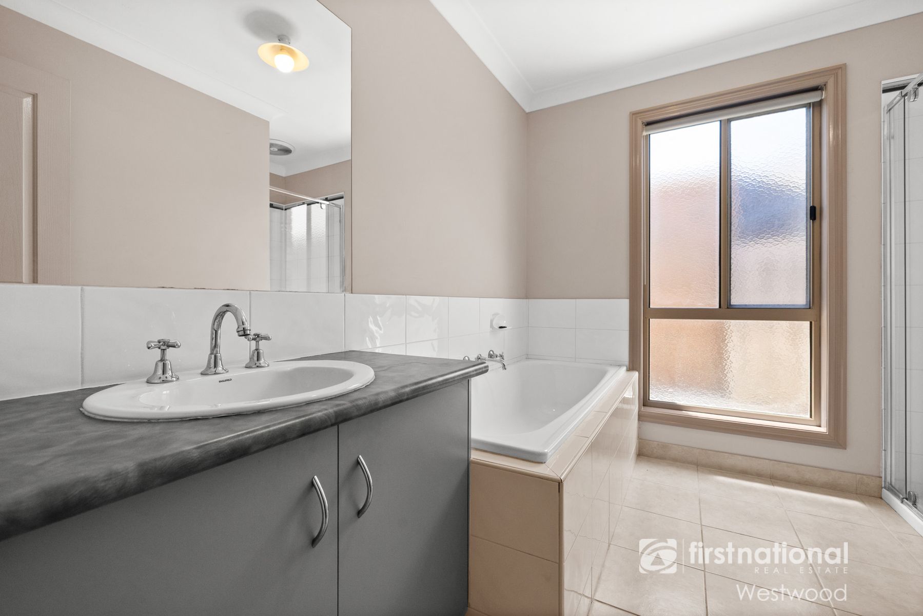 10 Blossom Lane, Werribee VIC 3030, Werribee - Thumbnail 8