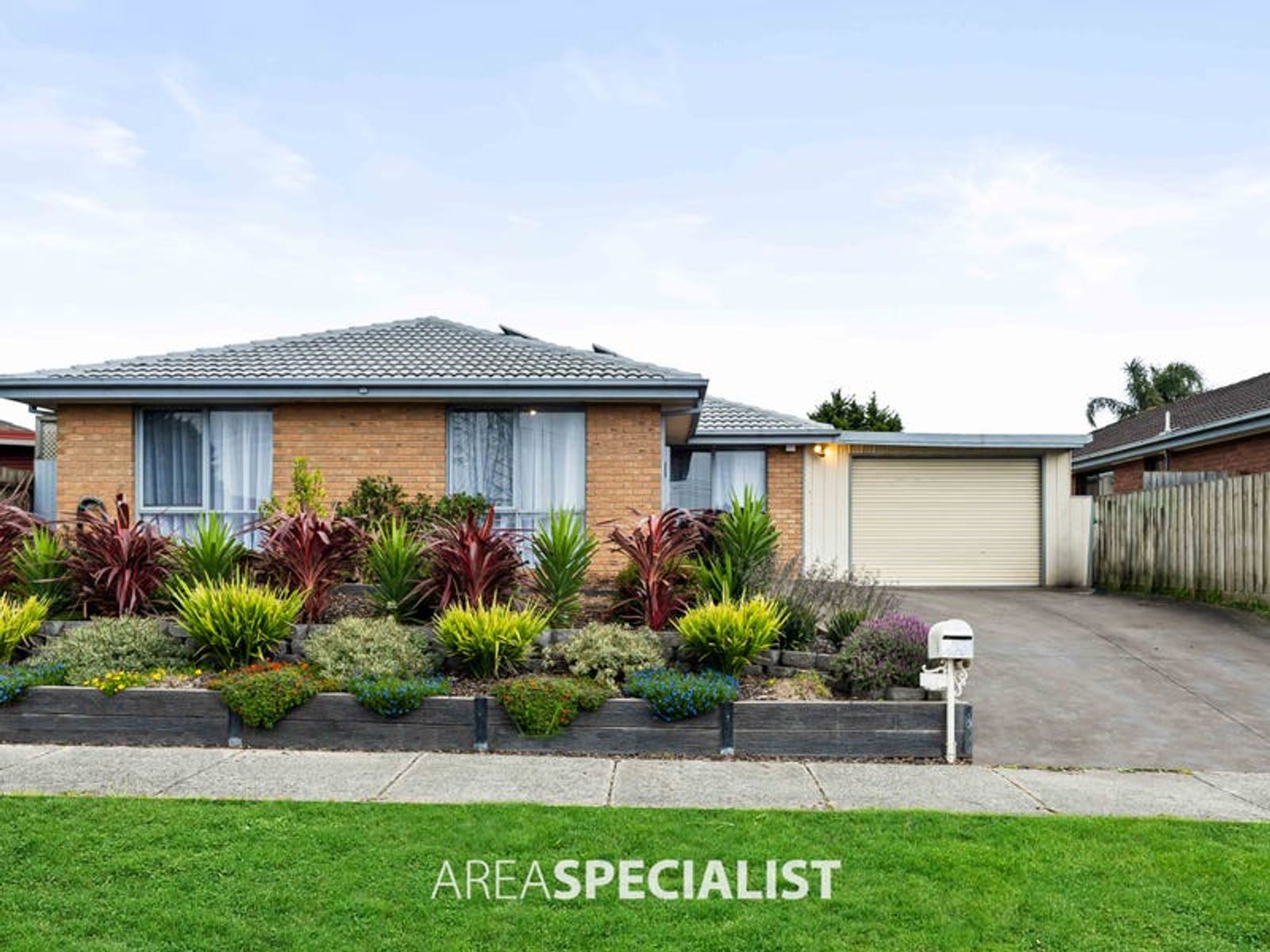 27 Lesley Drive, Hampton Park, VIC 3976, Hampton Park - Thumbnail 2