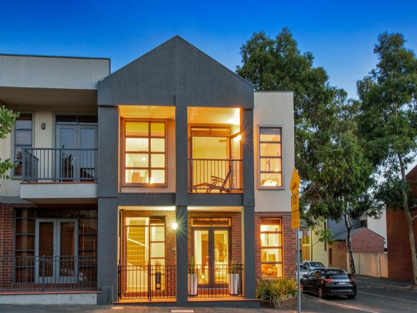72 Newton Street, Kensington - Thumbnail 2