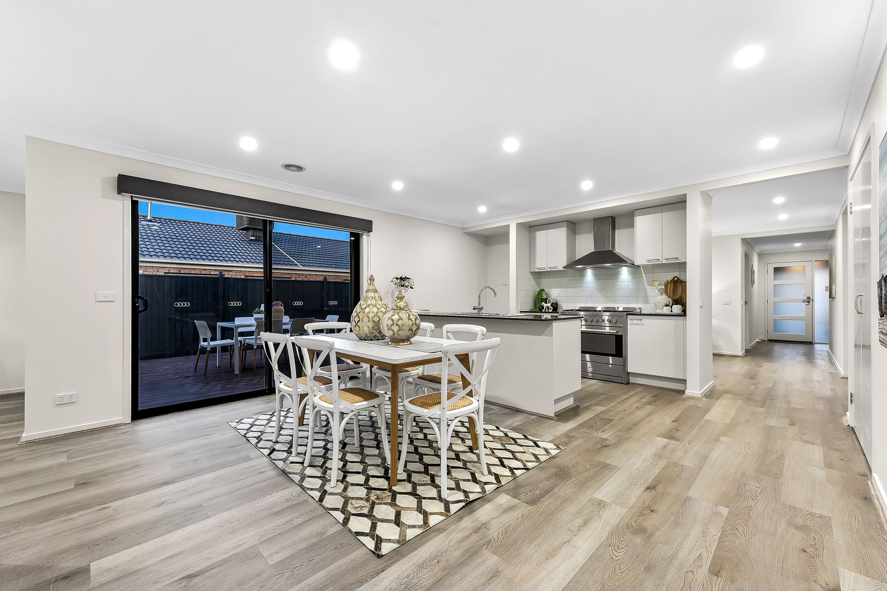 3 Walbrook Drive, Clyde North, VIC 3978, Clyde North - Thumbnail 4
