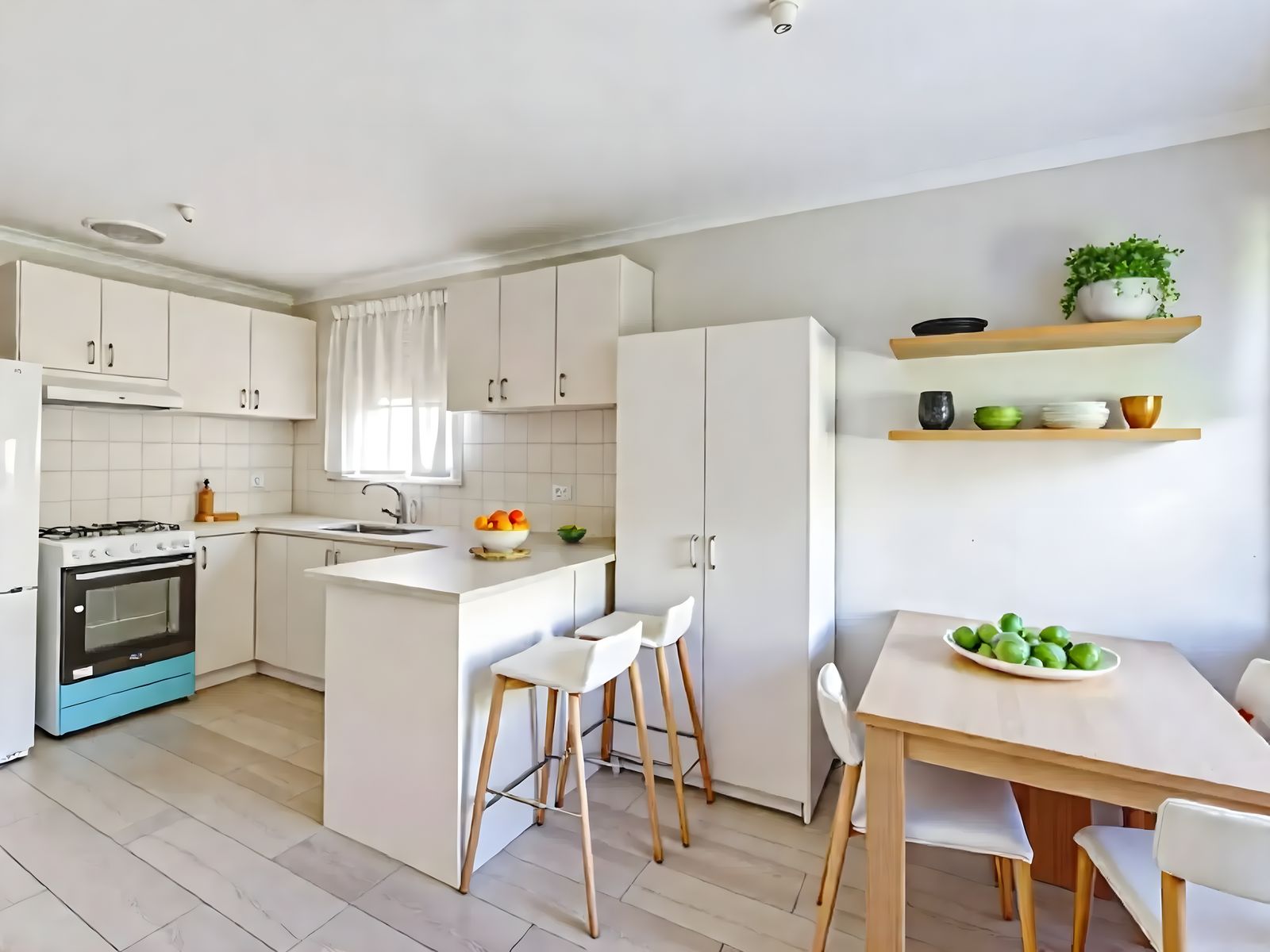 17 Tamar Drive, Melton South VIC 3338, Melton South - Thumbnail 2