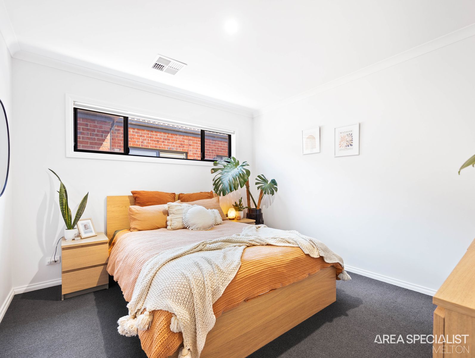 7 Esslemont Road, Thornhill Park, VIC 3335, Thornhill Park - Thumbnail 5