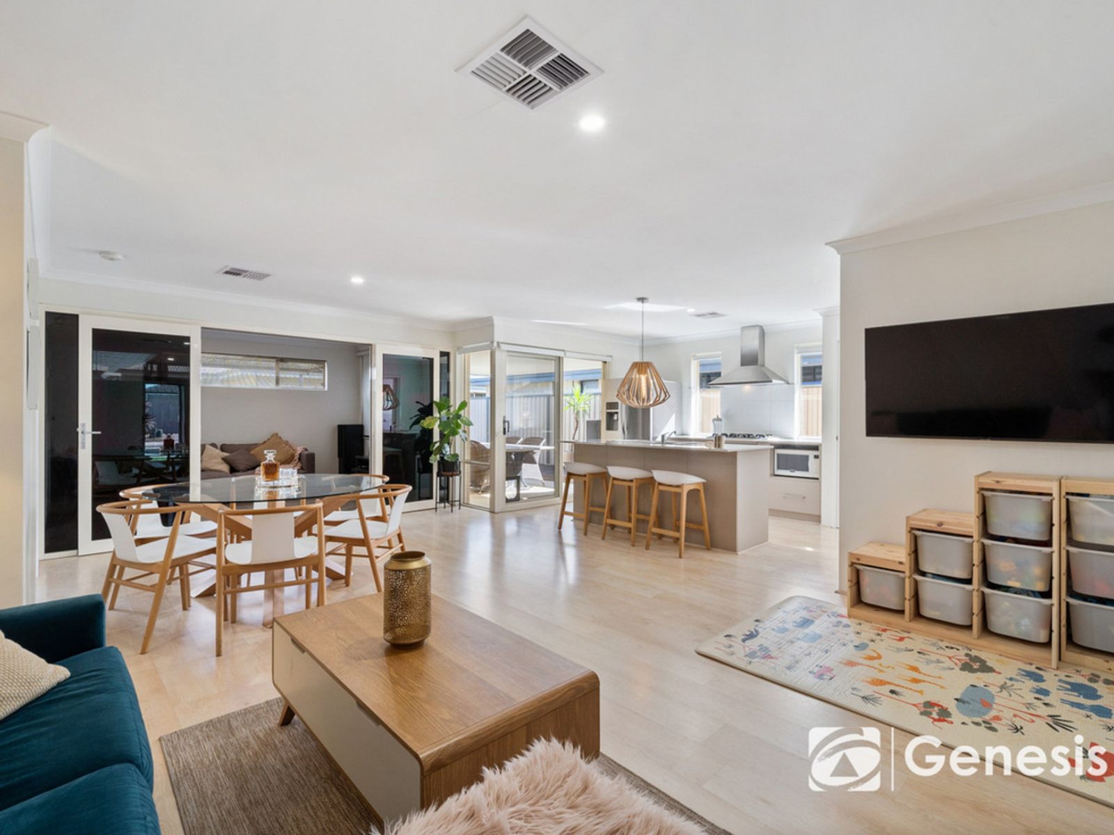 21 Petrona Crescent, Piara Waters, WA 6112, Piara Waters - Thumbnail 6