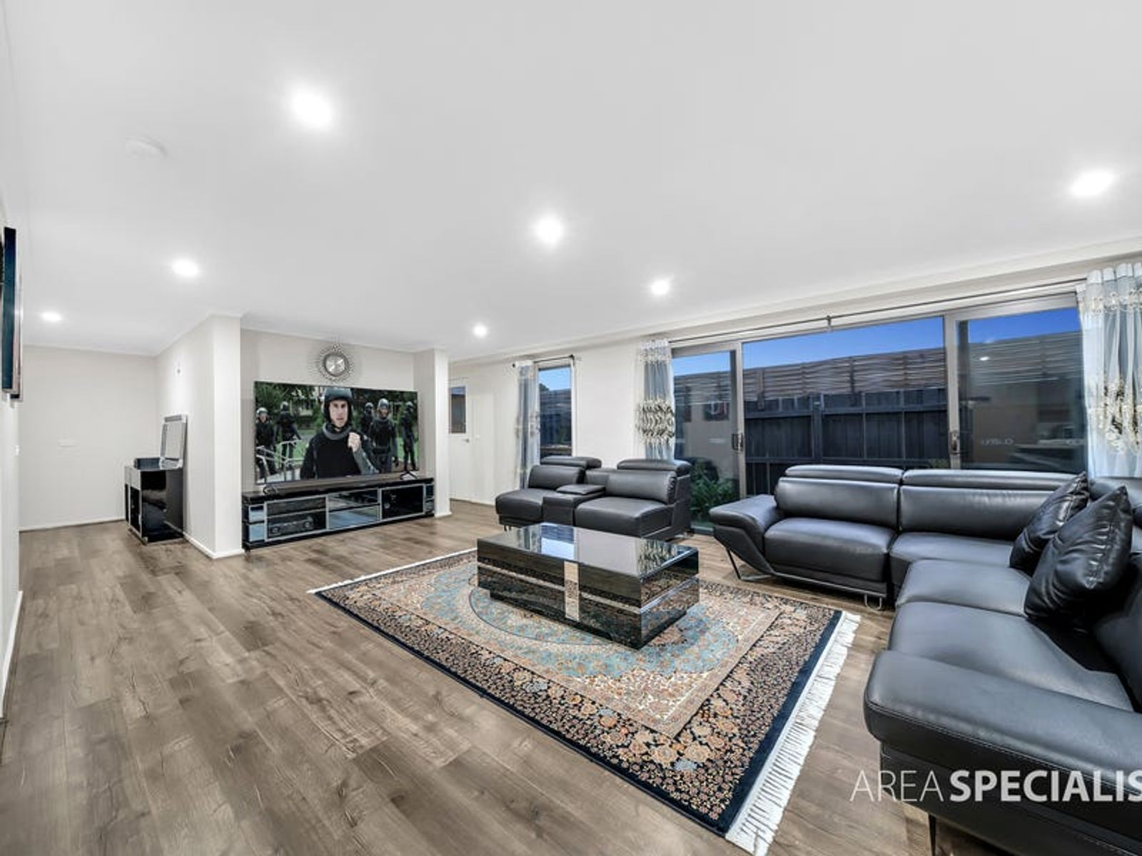 11A Plateau Crescent, Hampton Park, VIC 3976, Hampton Park - Thumbnail 2