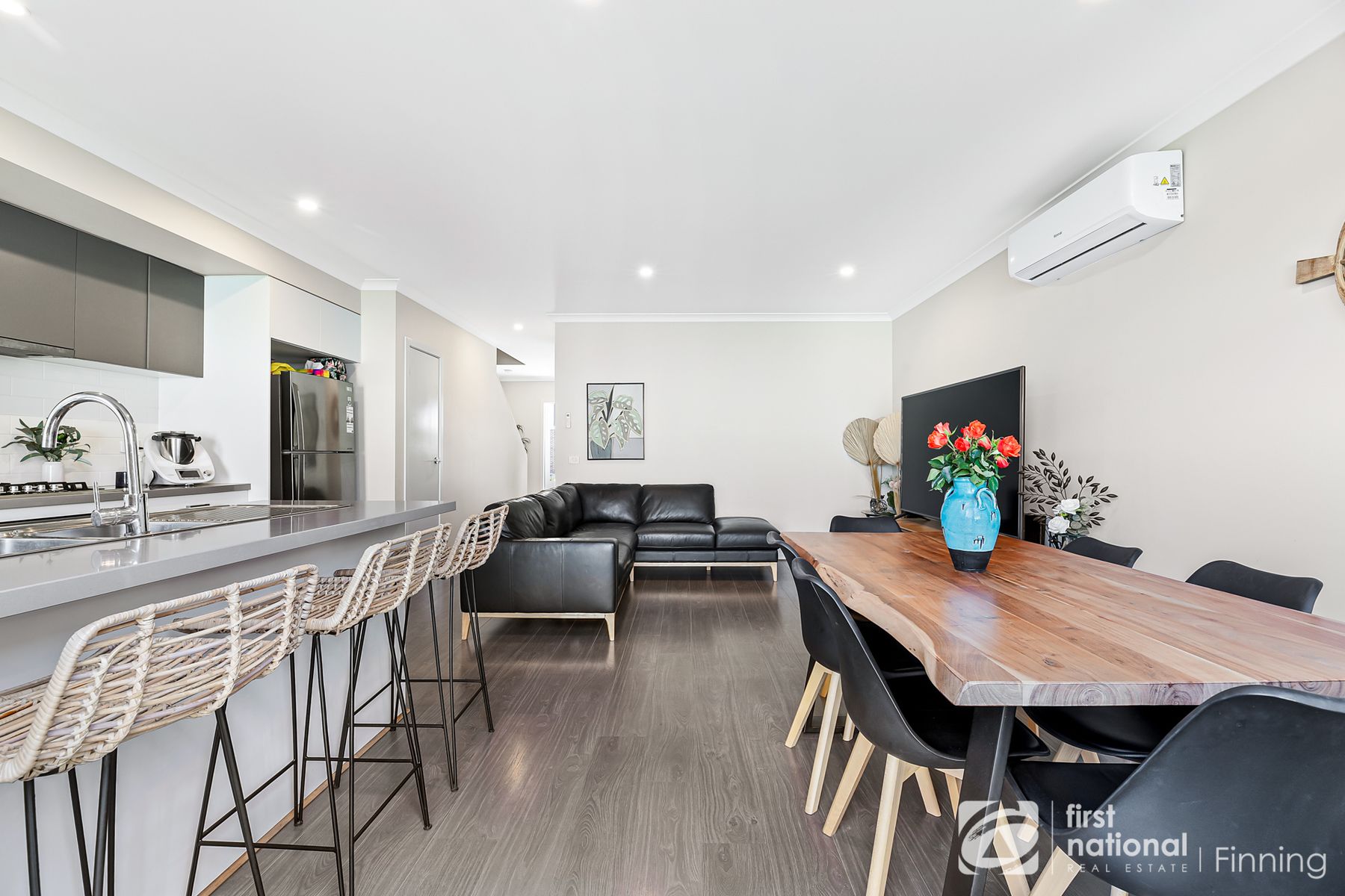 180 Carnival Boulevard, Berwick VIC 3806, Berwick - Thumbnail 8