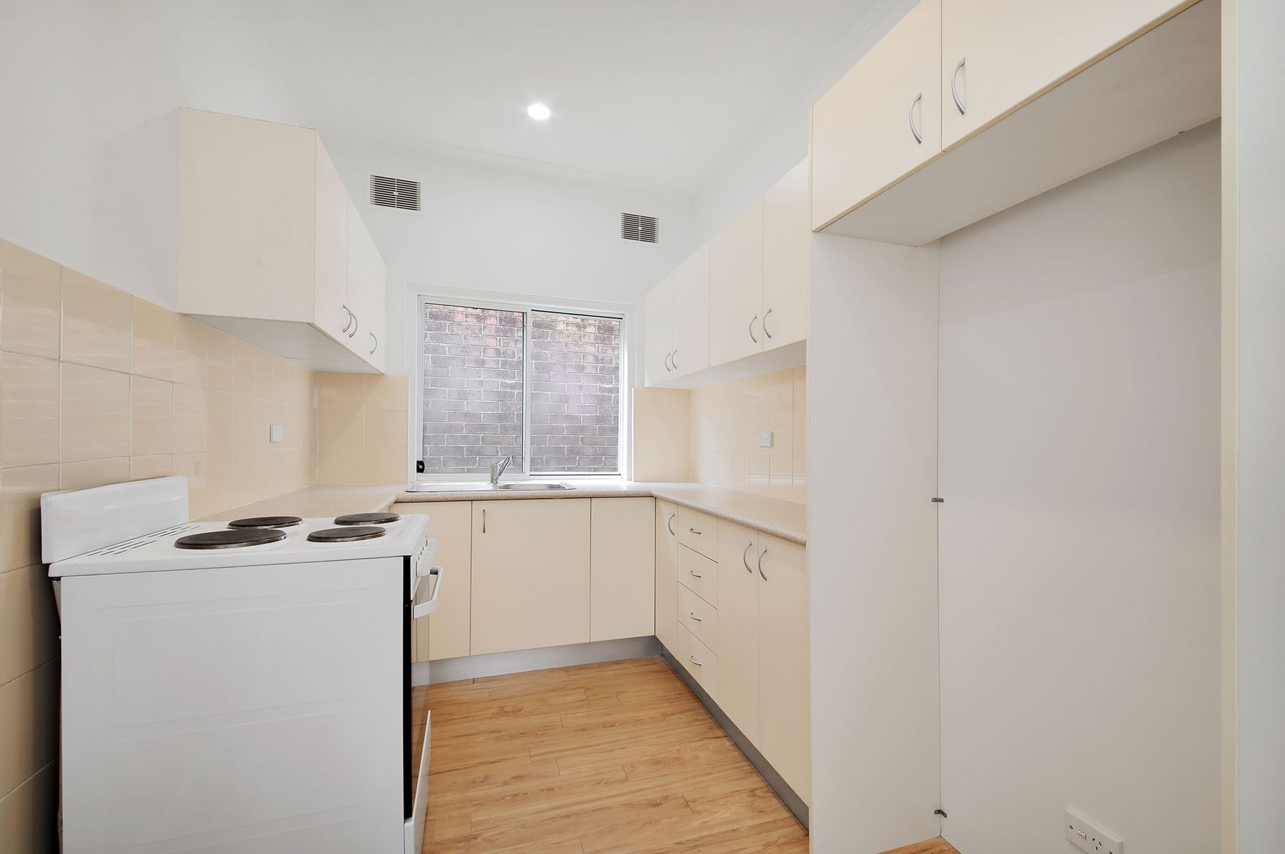 42 Simmons Street, Revesby NSW 2212, Revesby - Thumbnail 4