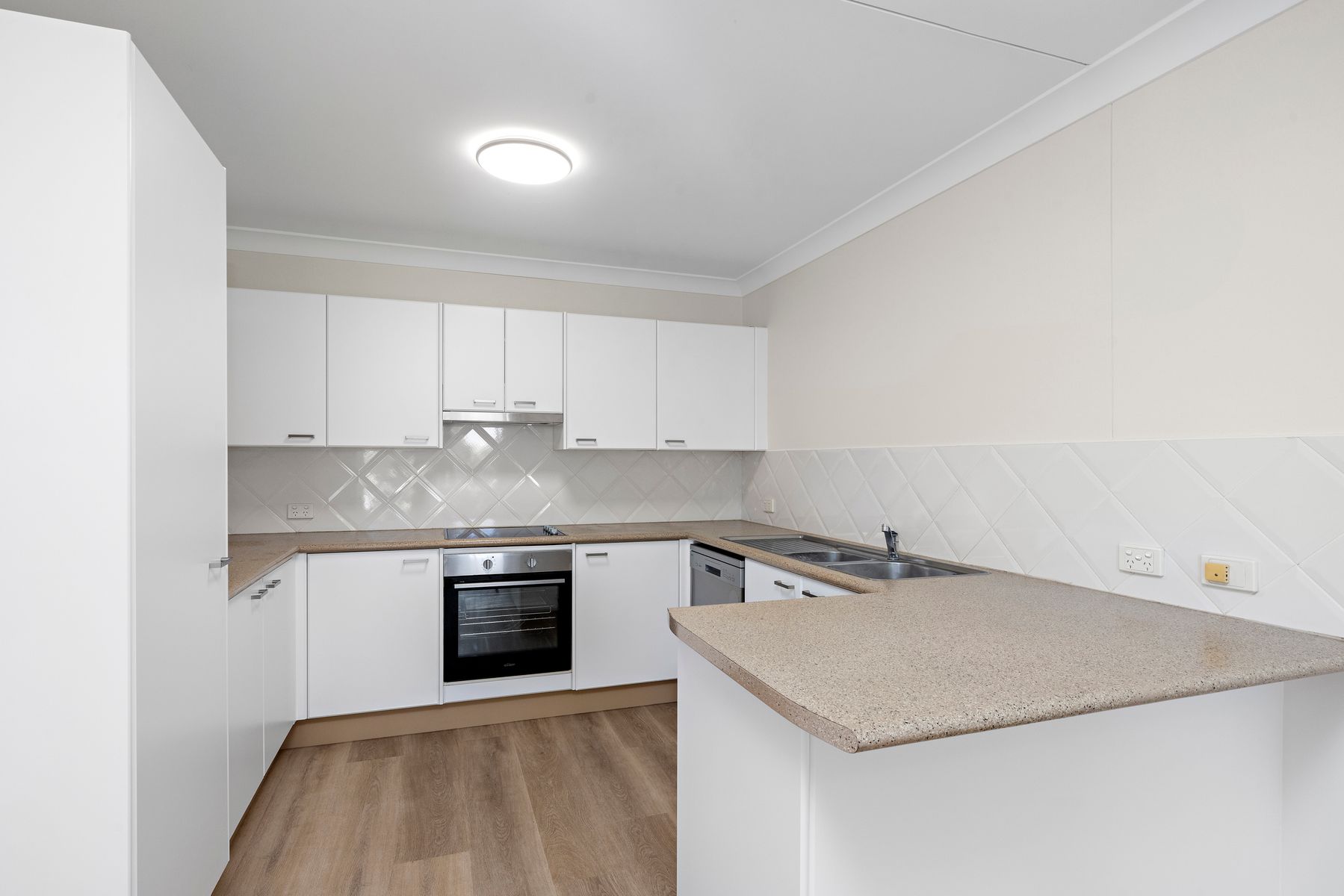 69/2-12 Queen Street, Cleveland QLD 4163, Cleveland - Thumbnail 3