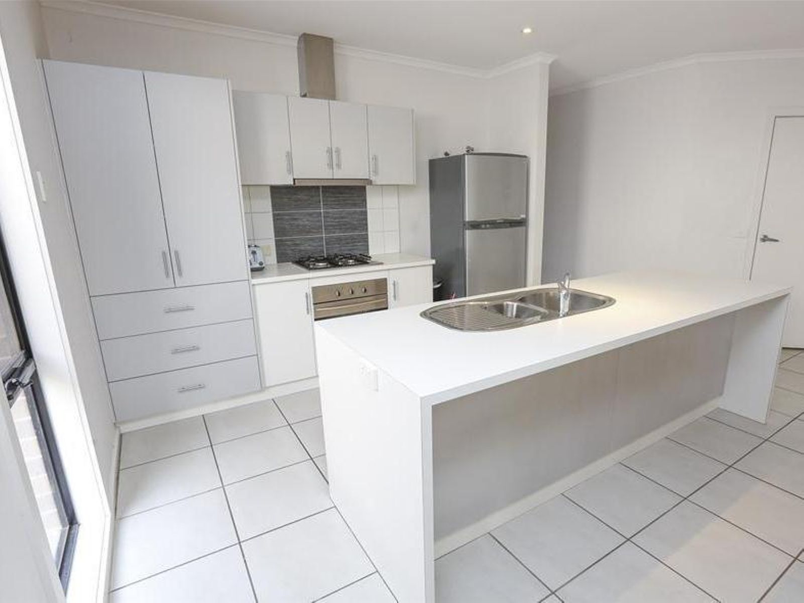 290 Sixteenth Street, Mildura - Thumbnail 2
