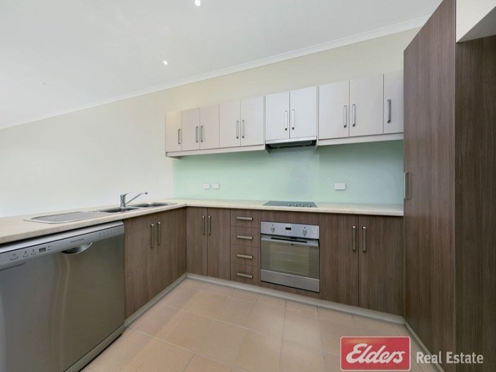 14/2, Mawson Lakes - Thumbnail 3