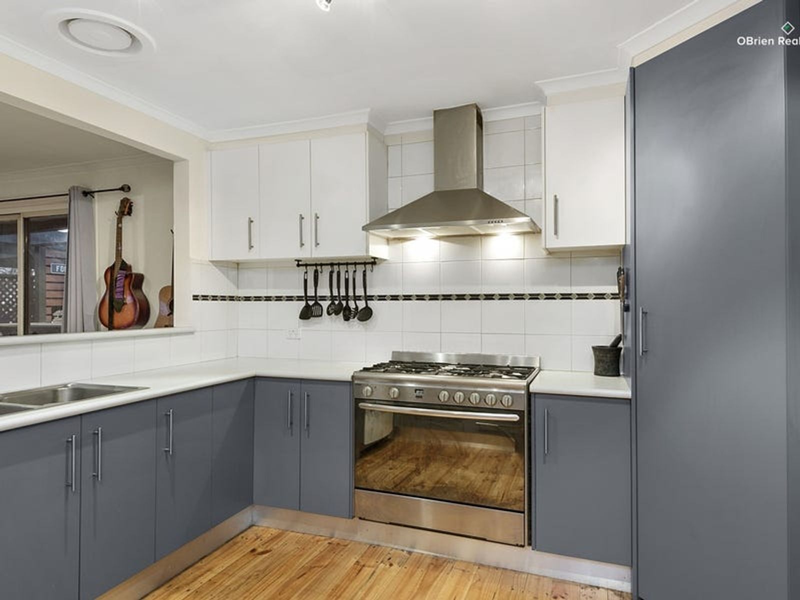 105 James Cook Drive, Endeavour Hills, VIC 3802, Endeavour Hills - Thumbnail 3