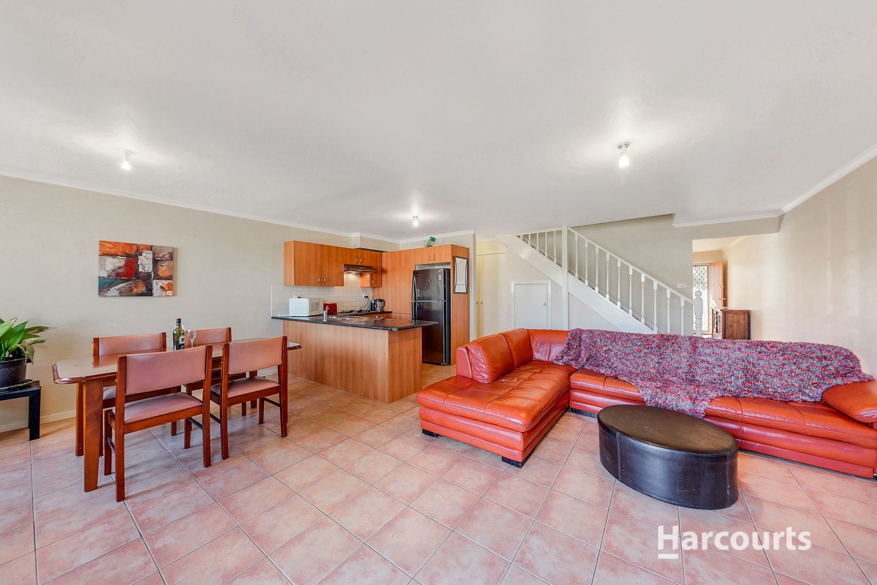 13/2 Silvertree Ave, Delahey, VIC 3037, Delahey - Thumbnail 3