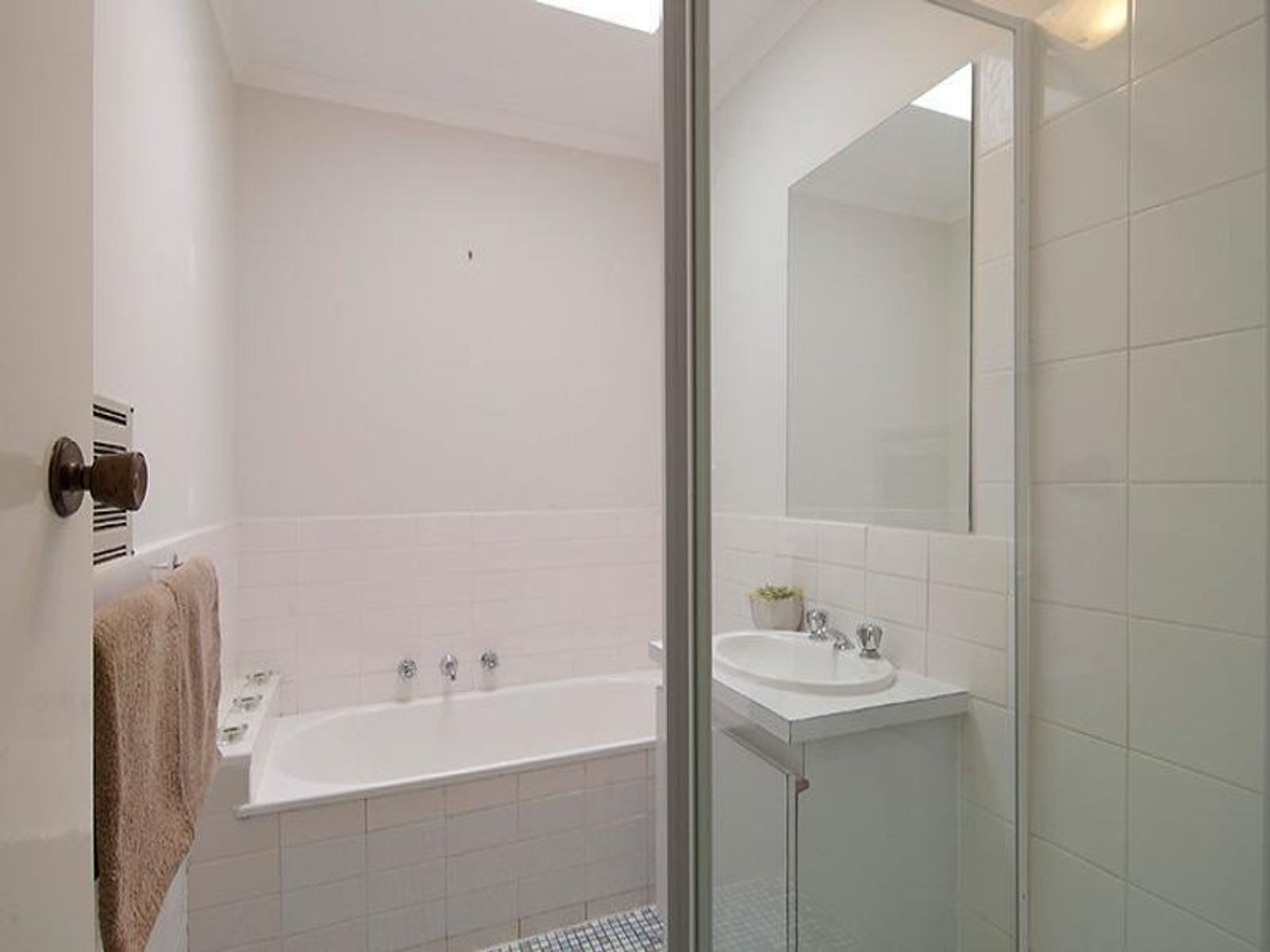 2/116 Edinburgh Street, Flemington - Thumbnail 7