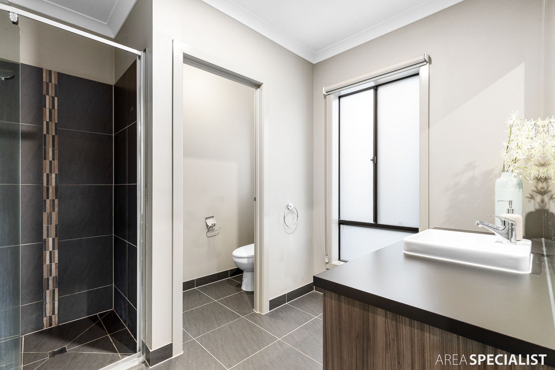 39 Kurrali Crescent, Werribee, VIC 3030, Werribee - Thumbnail 5