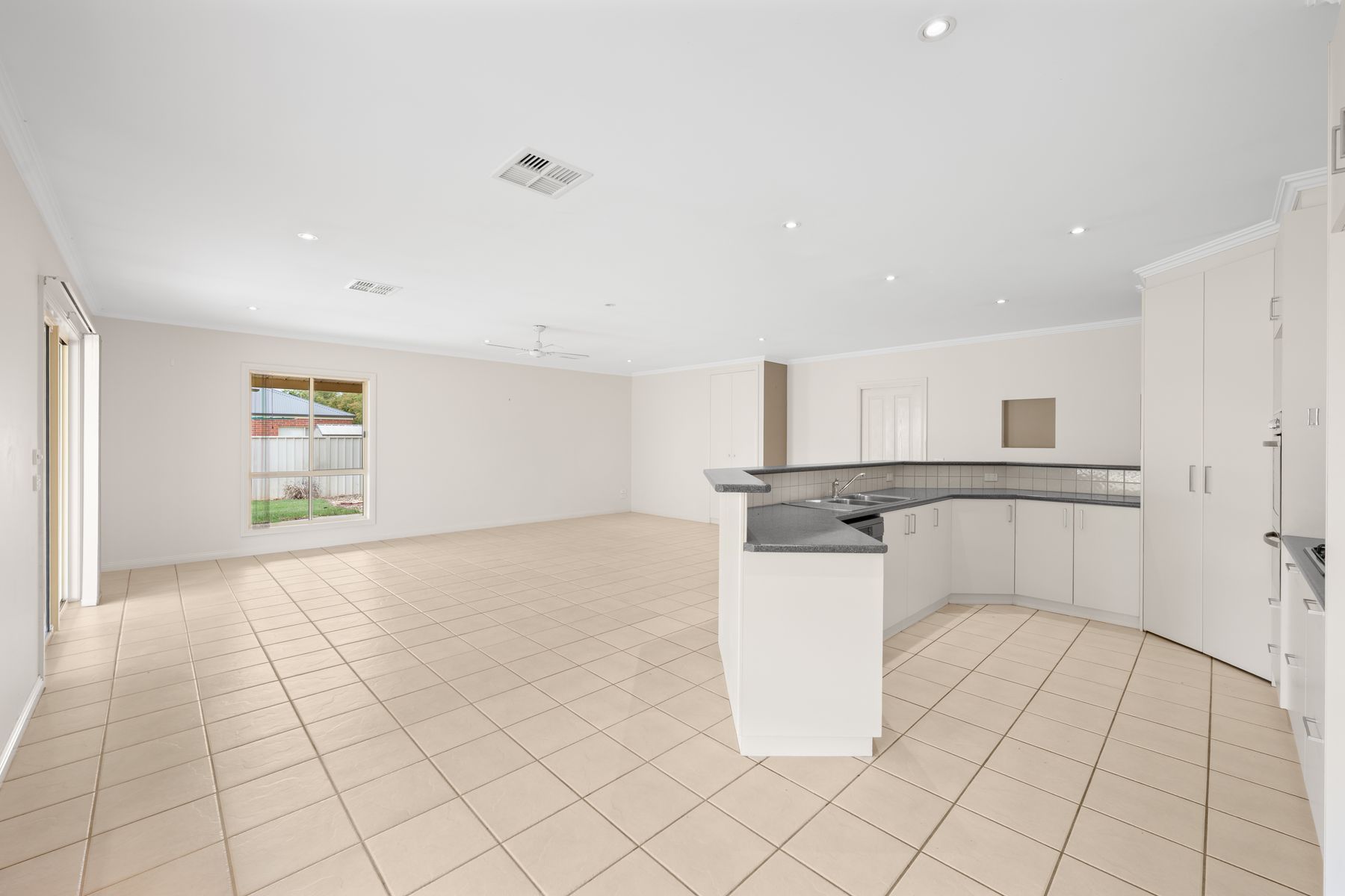 9 Pietro Court, Mildura VIC 3500, Mildura - Thumbnail 4