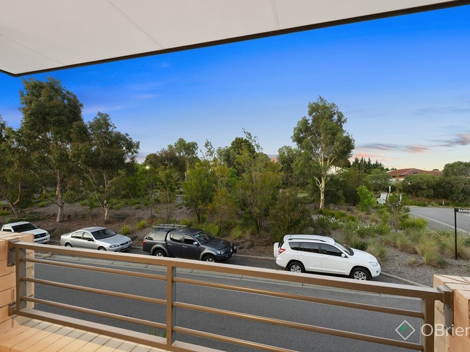 25 Manuscript Drive, Endeavour Hills, VIC 3802, Endeavour Hills - Thumbnail 6