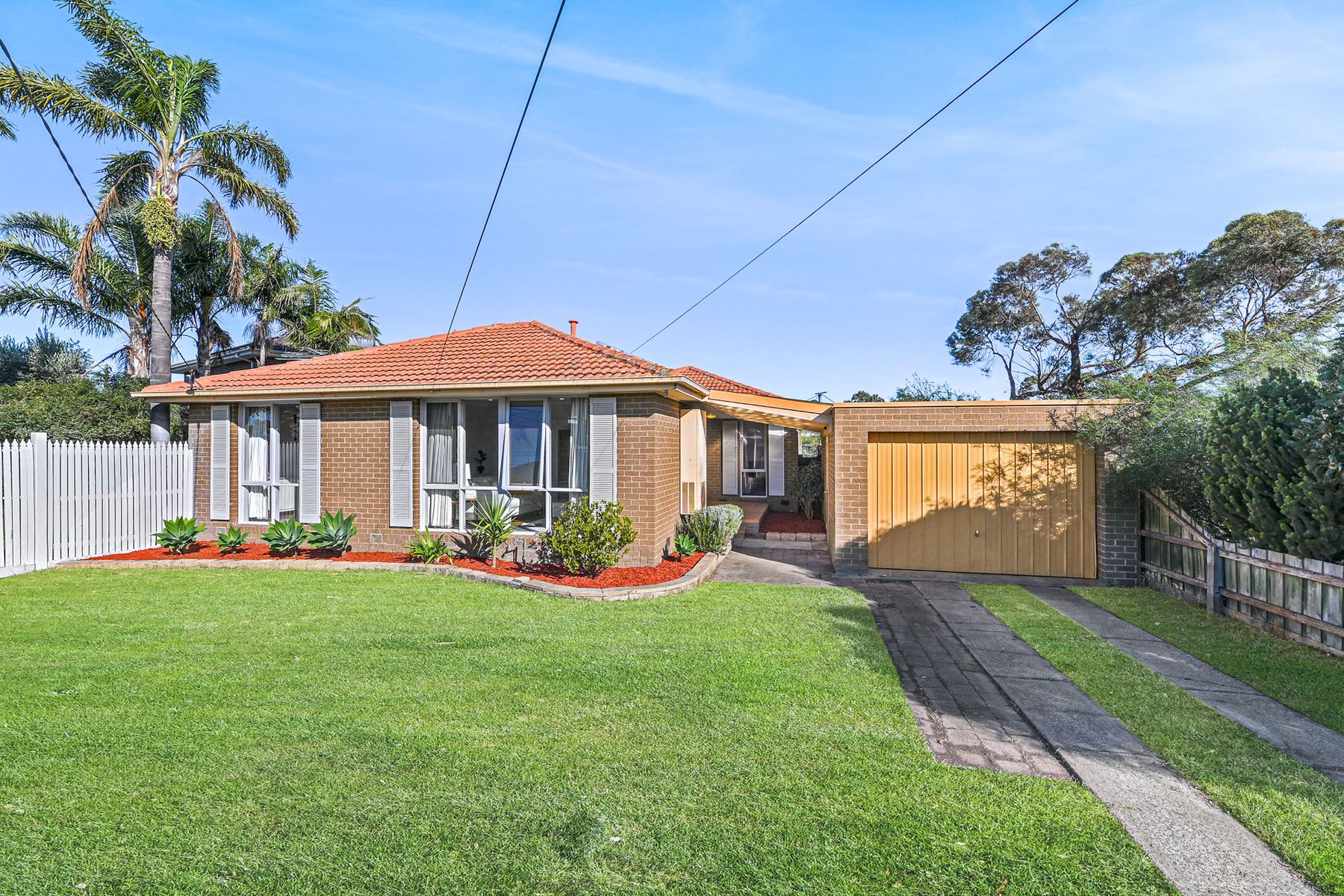 10 Loxwood Avenue, Keysborough, VIC 3173, Keysborough - Thumbnail 2