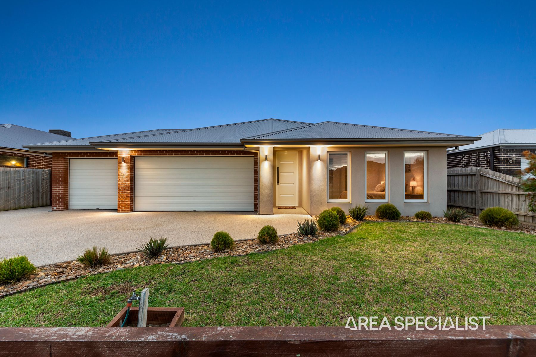 19 Diamond Drive, Koo Wee Rup, VIC 3981, Koo Wee Rup - Thumbnail 2