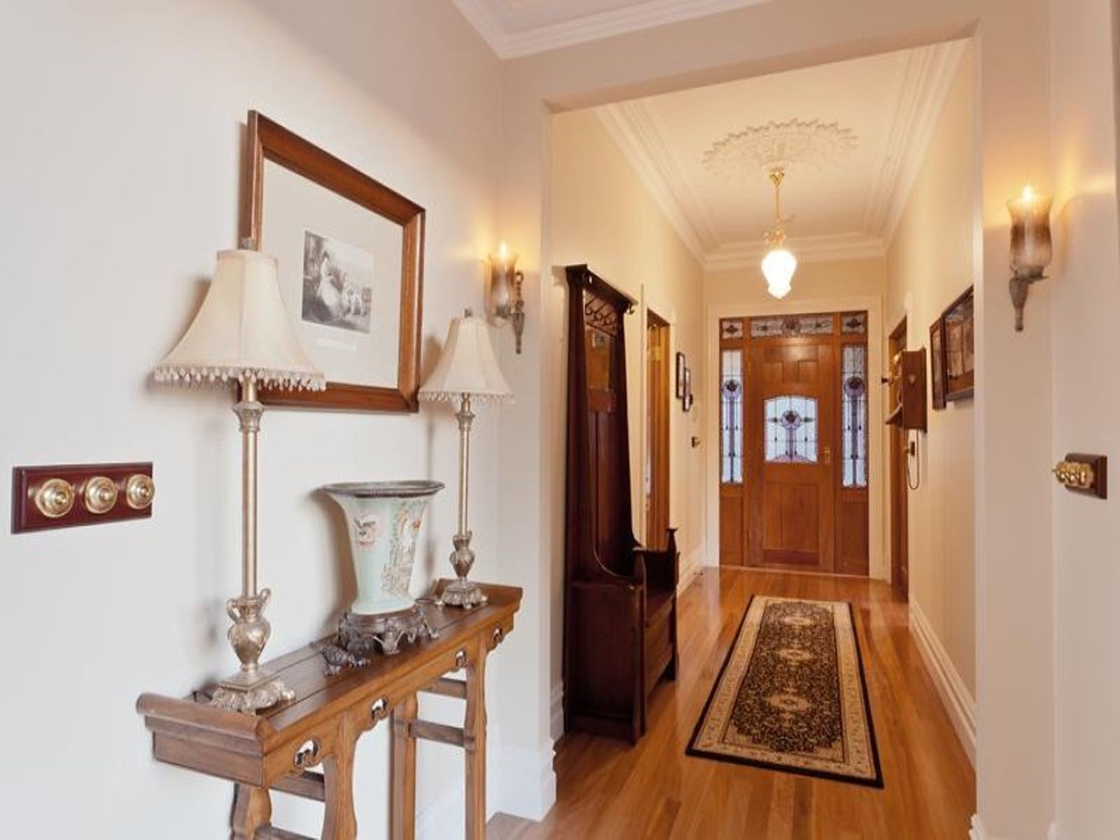 13 Kookaburra Close, Sunbury - Thumbnail 2