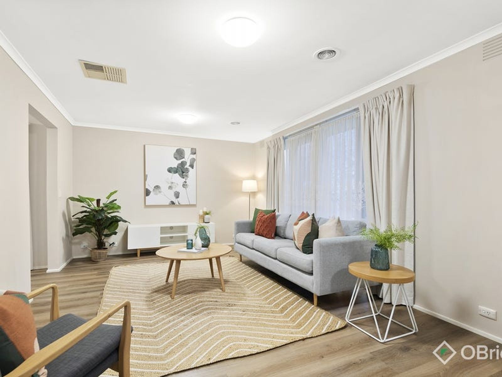 163 James Cook Drive, Endeavour Hills, VIC 3802, Endeavour Hills - Thumbnail 2