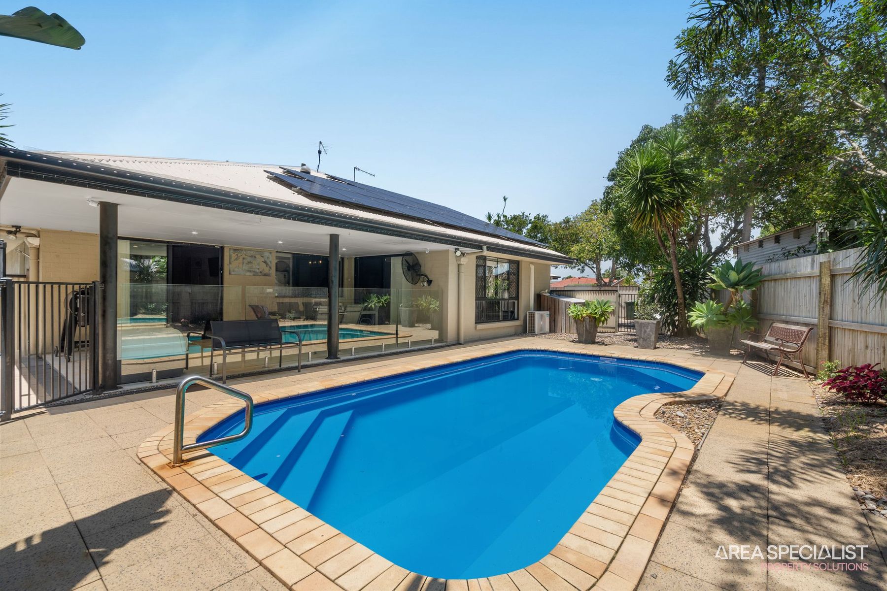 7 Greenfinch Court, Jacobs Well, QLD 4208, Jacobs Well - Thumbnail 3