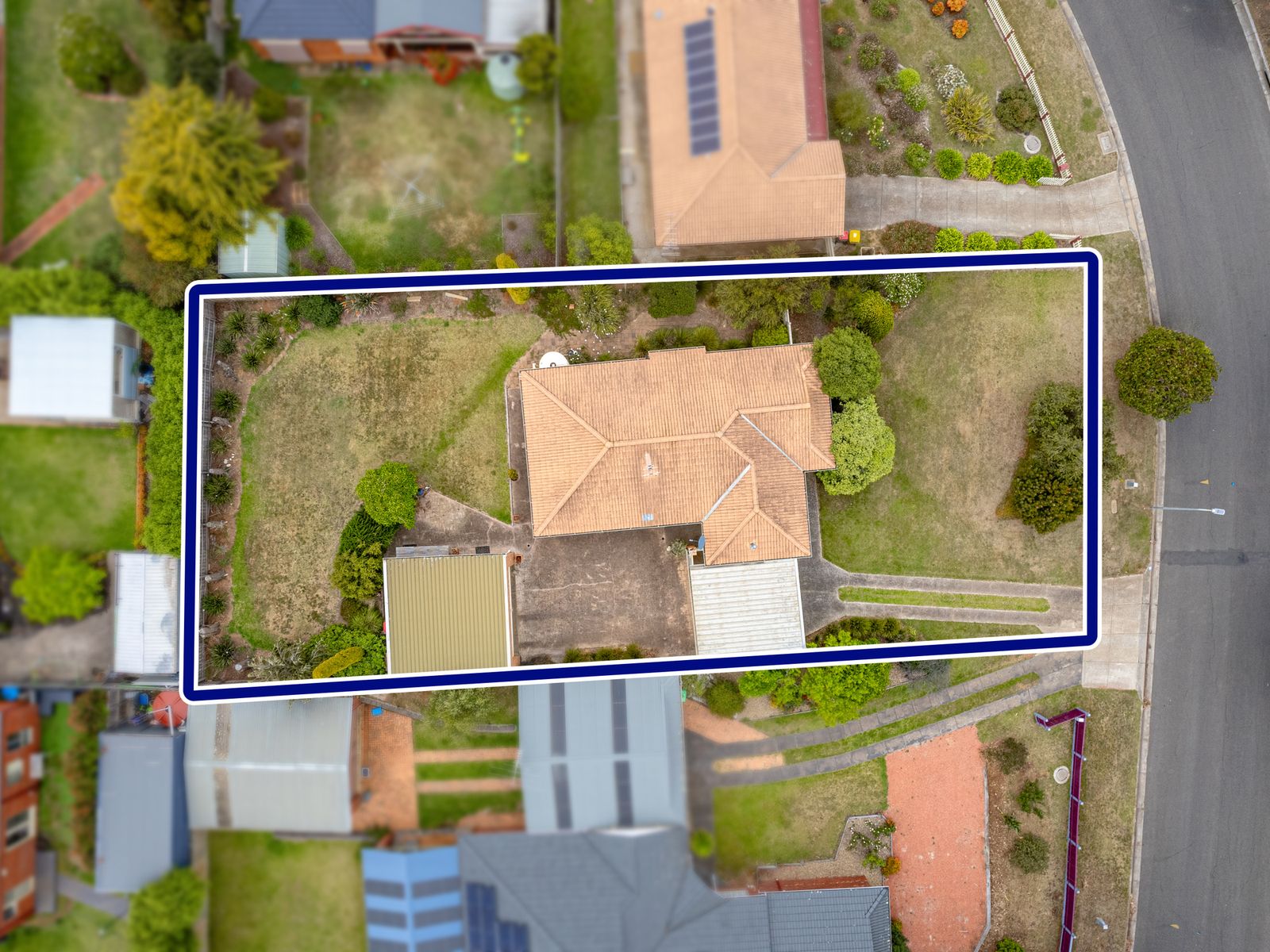 8 Carey Crescent, Bacchus Marsh VIC 3340 - Image 1