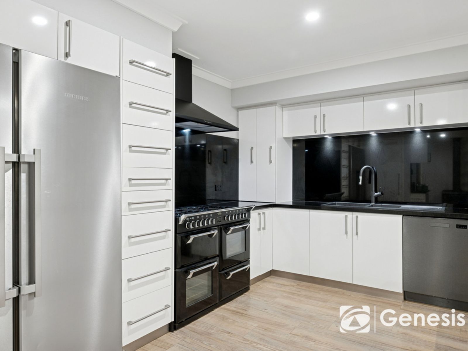 16 Hilltop Rise, Willetton WA 6155, Willetton - Thumbnail 5