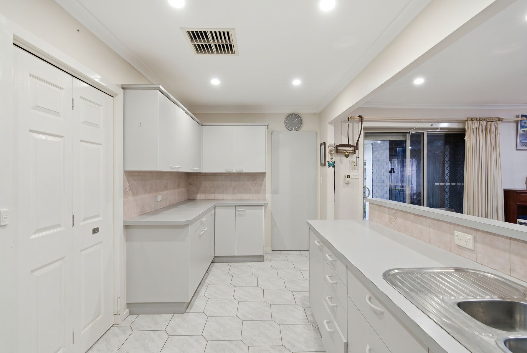 5 Clarence Avenue, Keysborough, Keysborough - Thumbnail 3