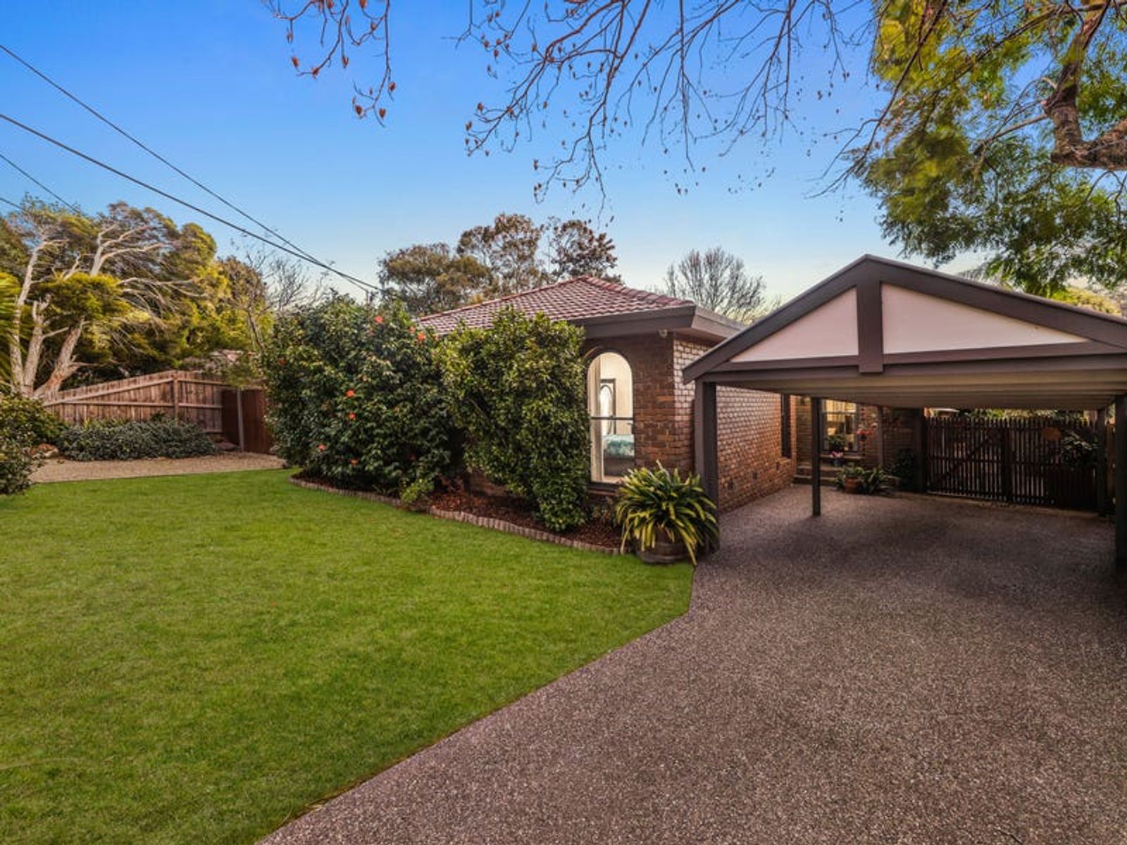 7 Hollyoak Court, Ferntree Gully, VIC 3156, Ferntree Gully - Thumbnail 2