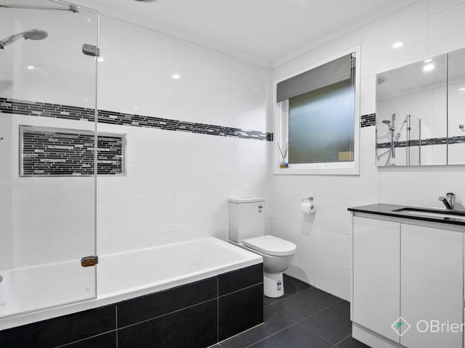 7 Ravenhill Crescent, Endeavour Hills, VIC 3802, Endeavour Hills - Thumbnail 5